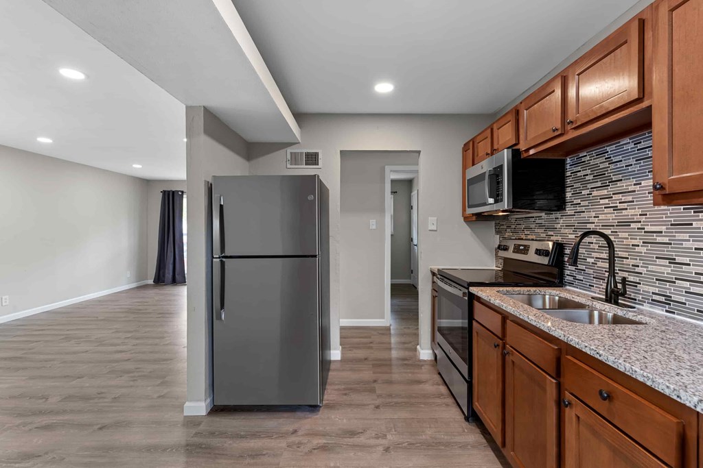 10754 Glen Garry Road 3 Beds House for Rent - Photo Gallery 13