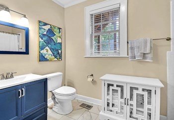 1013 2 Beds Apartment, Home for Rent - Photo Gallery 13