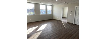 2 Bedrooms, 1 Bathroom