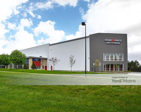 Storage Units for Rent available at 3111 Centerpoint Pkwy, Pontiac, MI 48341