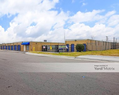 Storage Units for Rent available at 3399 Shelia Lane, Dallas, TX 75220