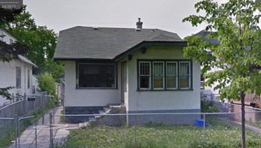 568 Boyd Ave 3 Beds Apartment for Rent