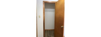 3/1 878 sqft