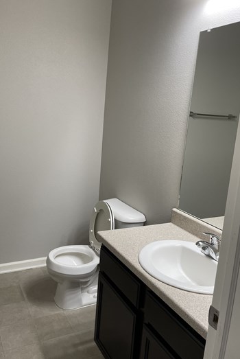 640 S. 50th St. Studio-2 Beds Apartment for Rent - Photo Gallery 10