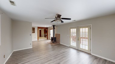 3737 Whitegate 3 Beds Apartment for Rent