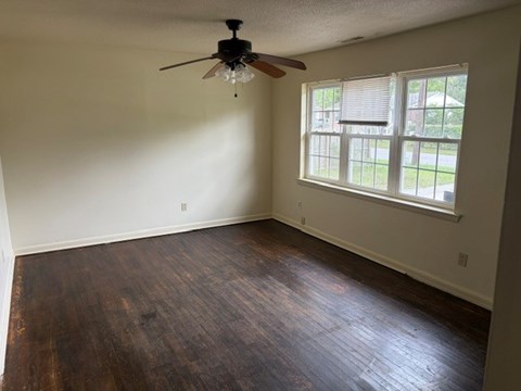 2810 FOURTH ST - NO PETS ALLOWED 3 Beds Apartment for Rent