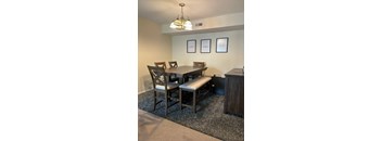 2/1 1000 sqft