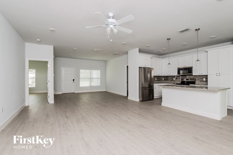 543 Waterside Rd SE 4 Beds Apartment for Rent
