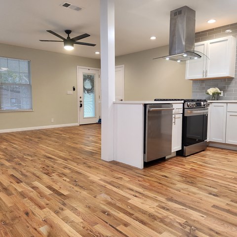 428 W. Mulberry Ave. 2 Beds Apartment for Rent