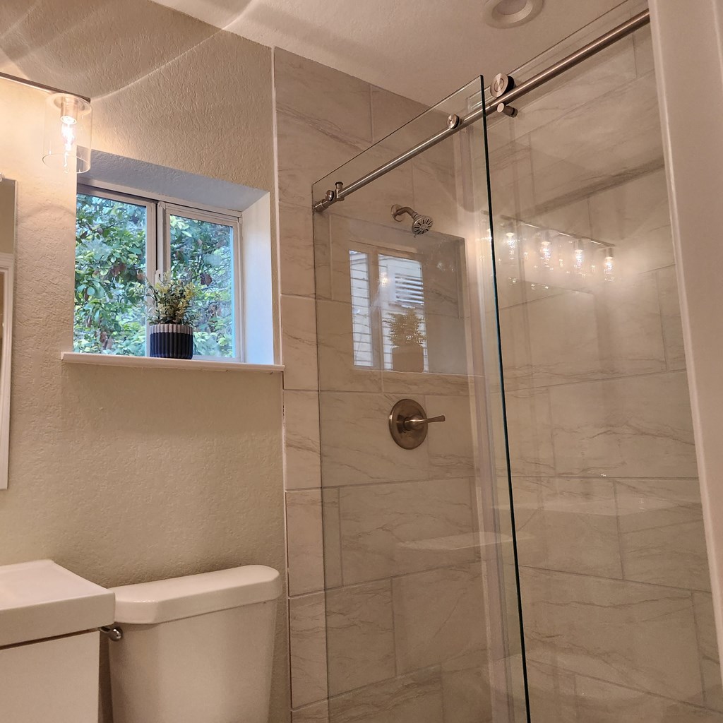 428 W. Mulberry Ave. 2 Beds House for Rent - Photo Gallery 4