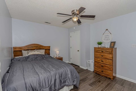 1008 Ridgecrest Lane 3 Beds Apartment for Rent