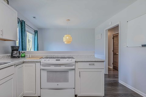1008 Ridgecrest Lane 3 Beds Apartment for Rent