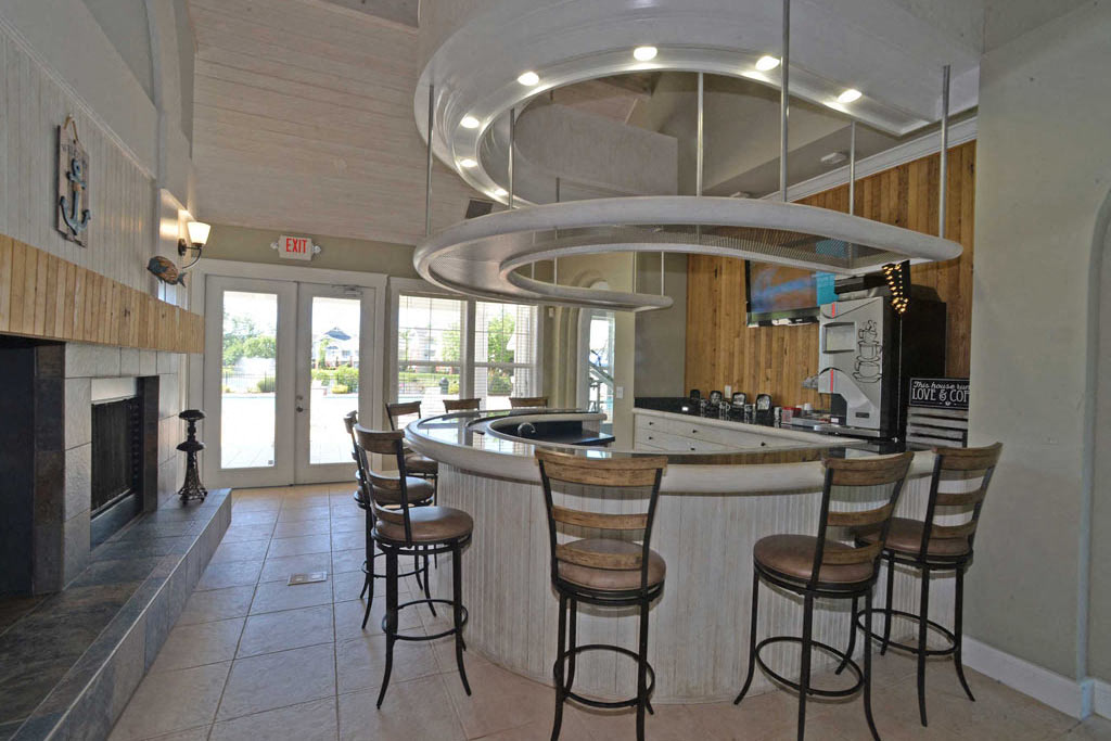 Harbour Breeze Luxury Lifestyle Apartments, 3900 Breezeport Way