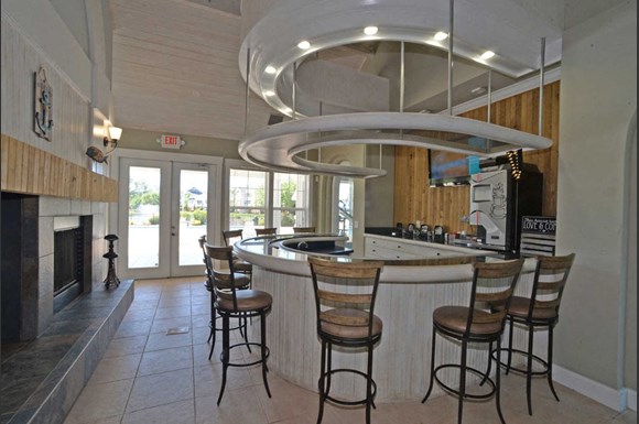 Harbour Breeze Luxury Lifestyle Apartments, 3900 Breezeport Way