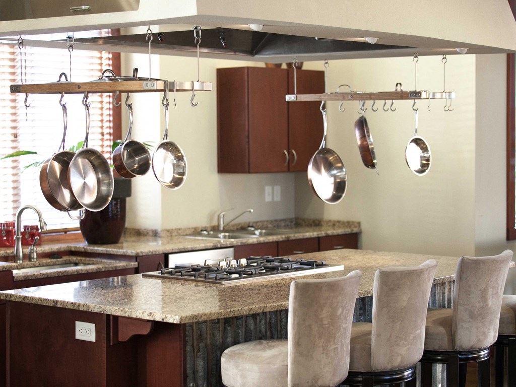 granite counter-top bistro bar breakfast area inside 1200 acqua apartments