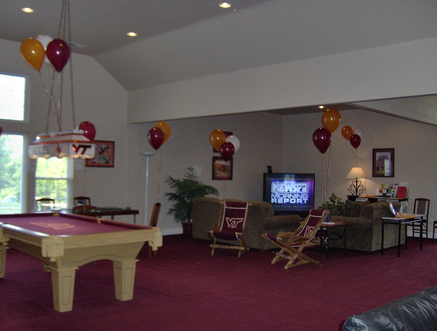 Hunters Ridge of Blacksburg Apartments, 1310 Henry Lane