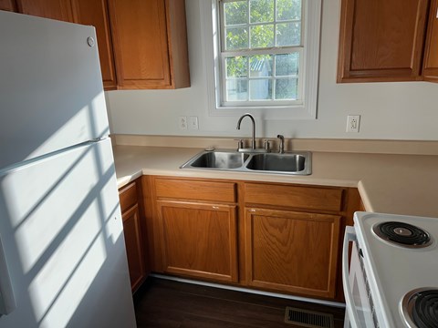 376 PENSON STREET 3 Beds Apartment for Rent
