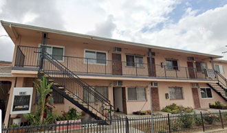 1330 N. Ave. 55 2 Beds Apartment for Rent
