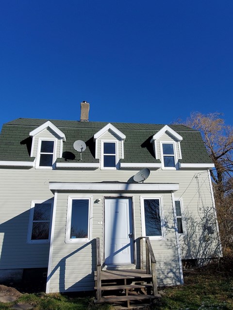 2082 College Street 2 Beds Apartment for Rent
