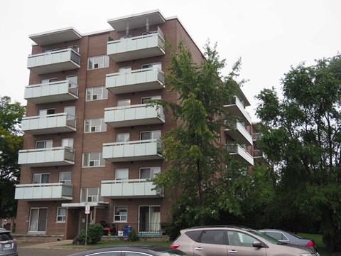 125 Railroad Street Studio-2 Beds Apartment for Rent