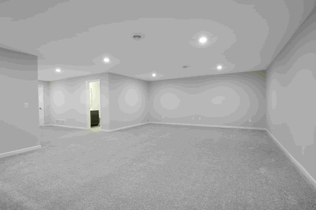 the room is empty and ready to be remodeled