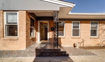 2536 Shirley Ave 3 Beds House for Rent