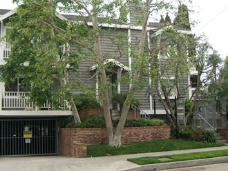 3703 Inglewood Boulevard 1-2 Beds Apartment for Rent