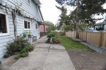 LU040: 12764 104A Ave 3 Beds House for Rent - Photo Gallery 9
