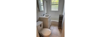 2 Bedrooms, 1 Bathroom