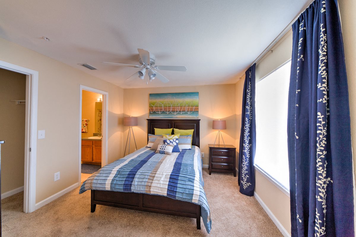 Thomas Chase Apartments Bedroom Thomas Chase Apartments Bedroom
