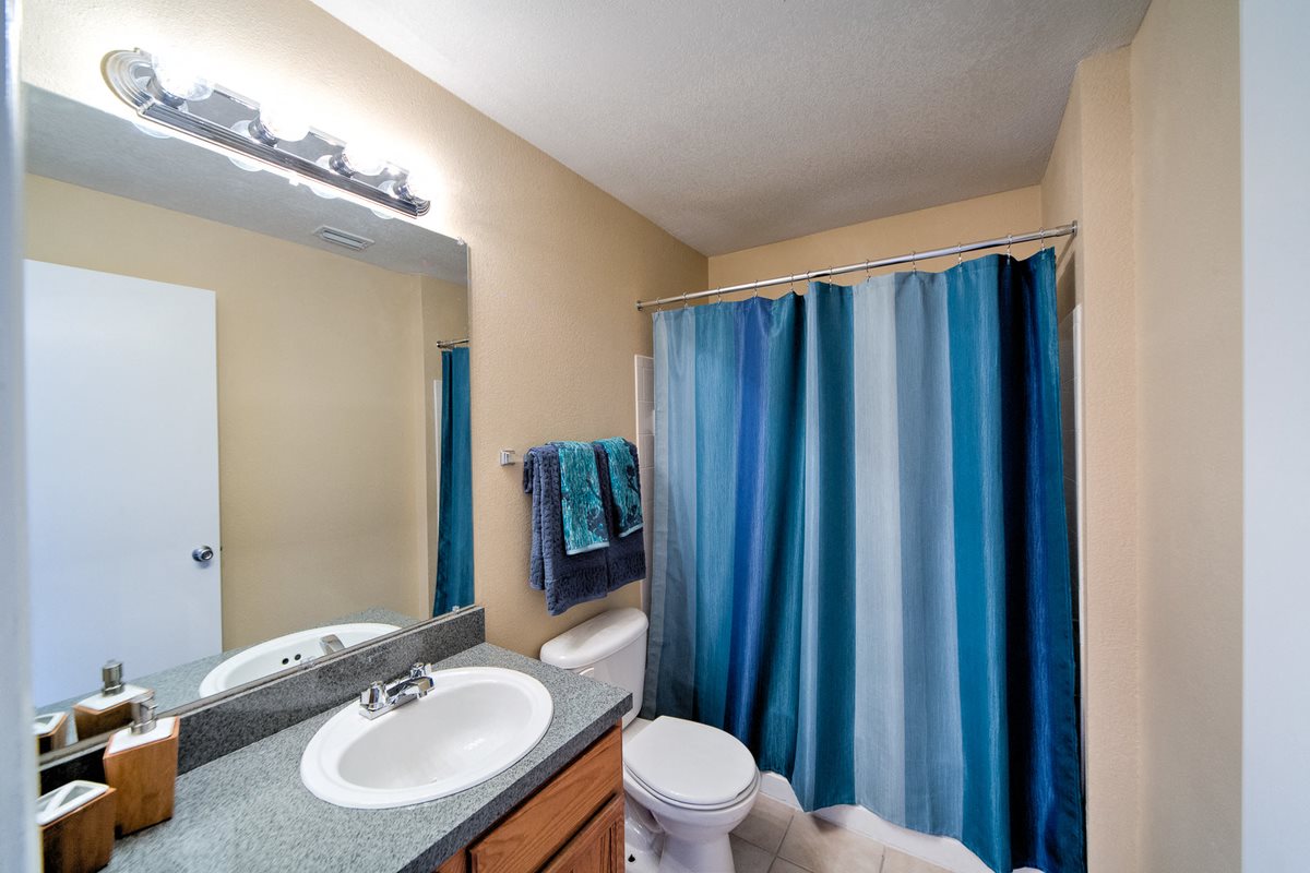 Thomas Chase Apartments Bathroom Thomas Chase Apartments Bathroom