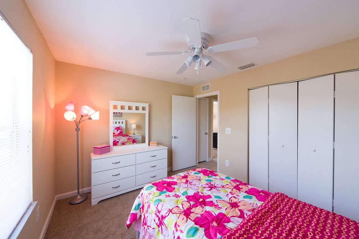 Thomas Chase Apartments Bedroom Thomas Chase Apartments Bedroom