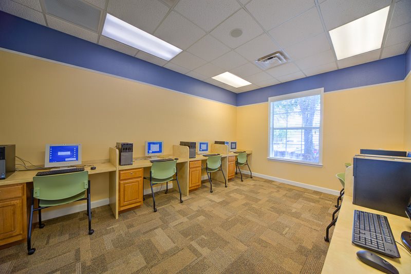 Lindsey Terrace Computer Lab Lindsey Terrace Computer Lab