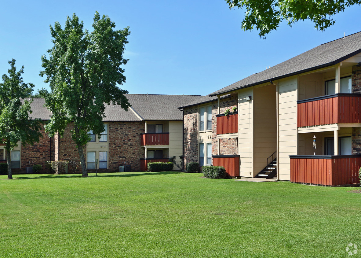 Photos and Video of The Park at Wintergreen in DeSoto, TX