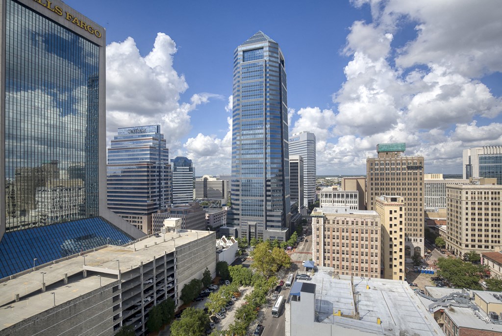 11 East Apartments | Jacksonville FL