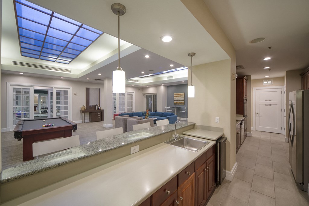 11 East Apartments | Jacksonville FL