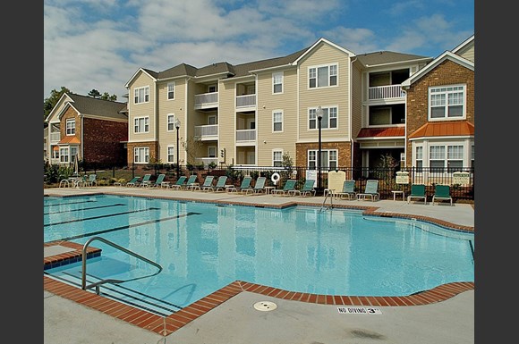 Arbor Glen At Dalton Village Apartments 2305 Farmer