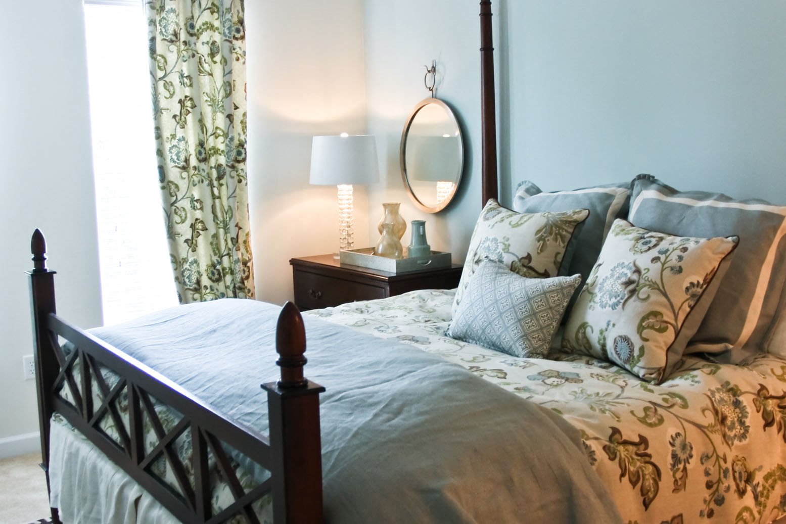 Ashley Square at Southpark Luxury Apartments Ashley Square at Southpark Luxury Apartments