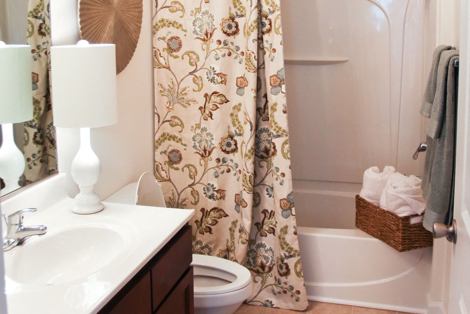 Ashley Square at Southpark Luxury Apartments Ashley Square at Southpark Luxury Apartments