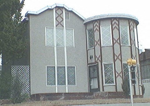 221 E 21St St 4 Beds Apartment for Rent