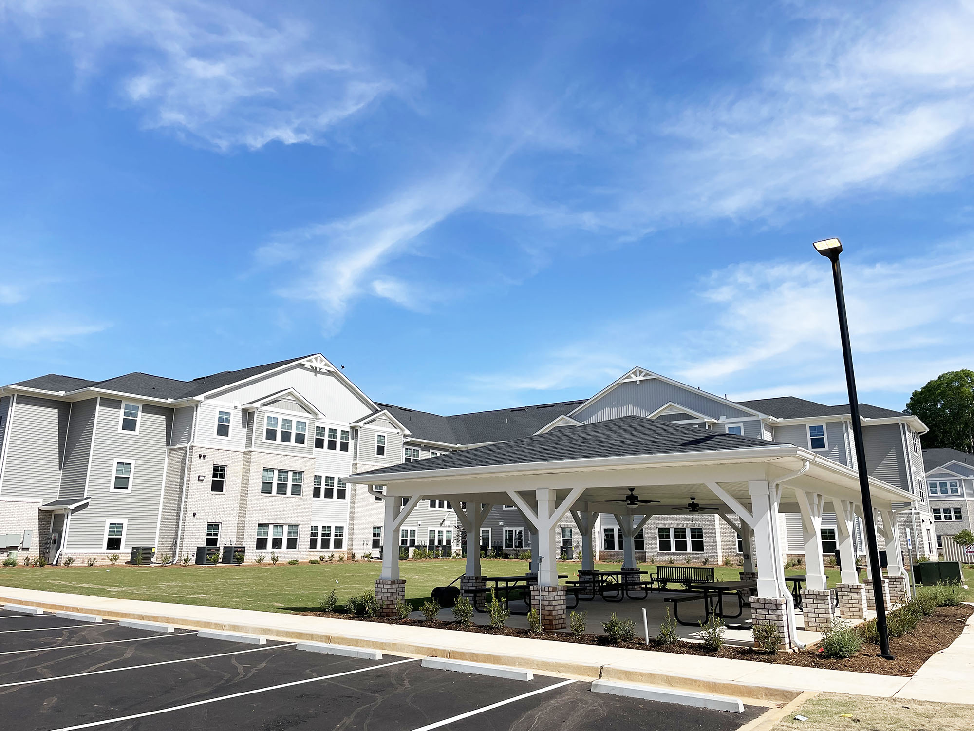 the building where the hotel is located