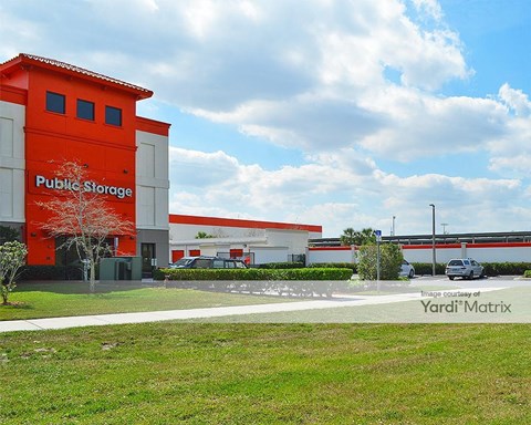 Storage Units for Rent available at 530 NW University Blvd, Port St Lucie, FL 34986