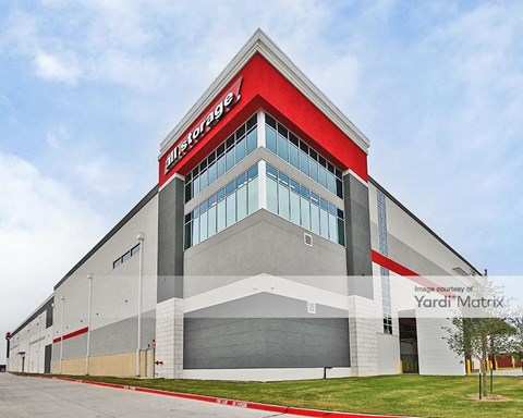 Storage Units for Rent available at 10200 Summer Creek Drive, Fort Worth, TX 76123