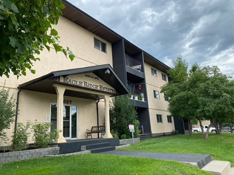 the building where the hotel is located is shown