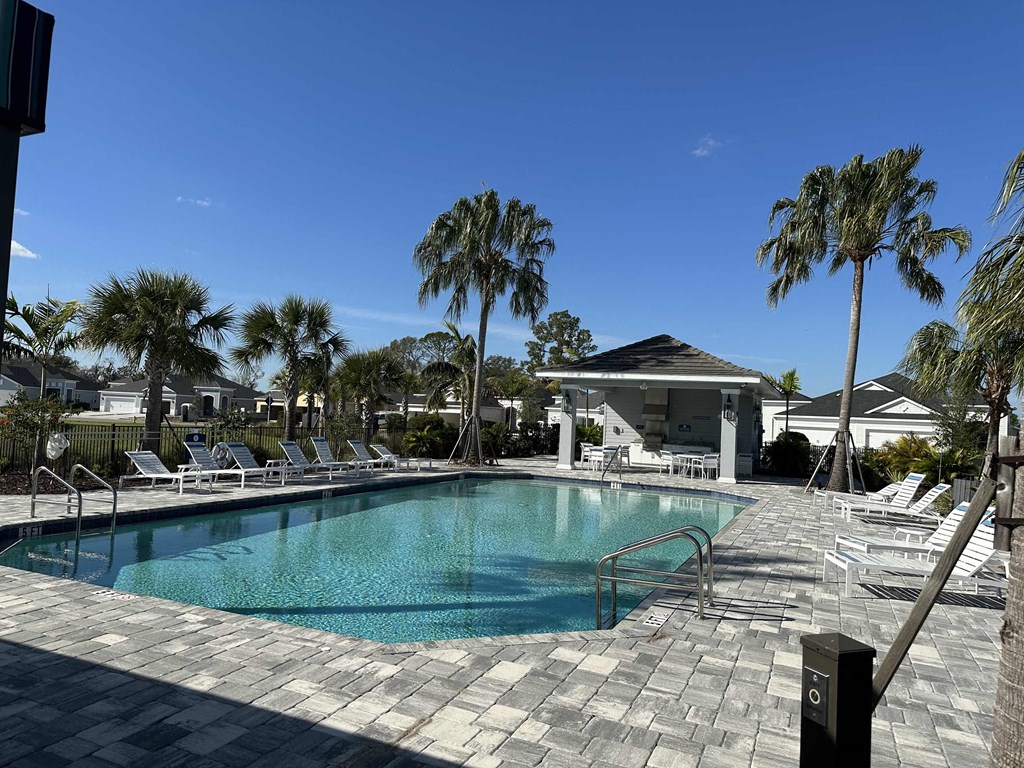 the swimming pool at the resort at longboat key club