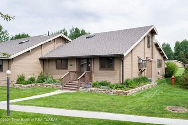 1655 West Big Trail Drive 3 Beds Apartment for Rent