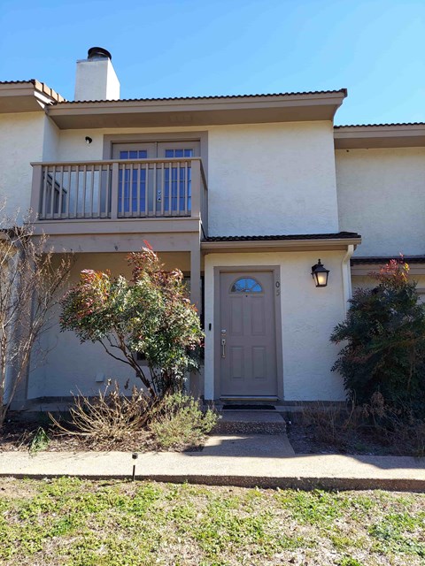 606 Rio; Unit #105 2 Beds Apartment for Rent