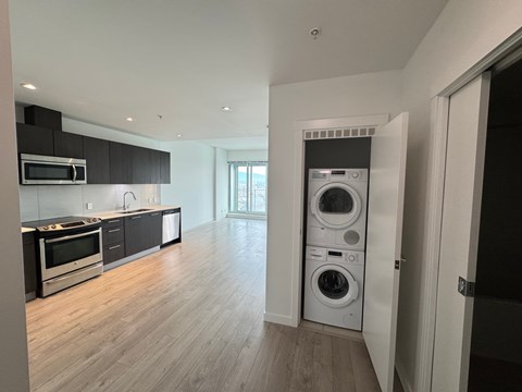 97 W. Georgia St. 1-2 Beds Apartment for Rent - Photo Gallery 14