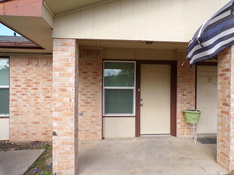 1904 Ridgeview Drive 2 Beds Apartment for Rent