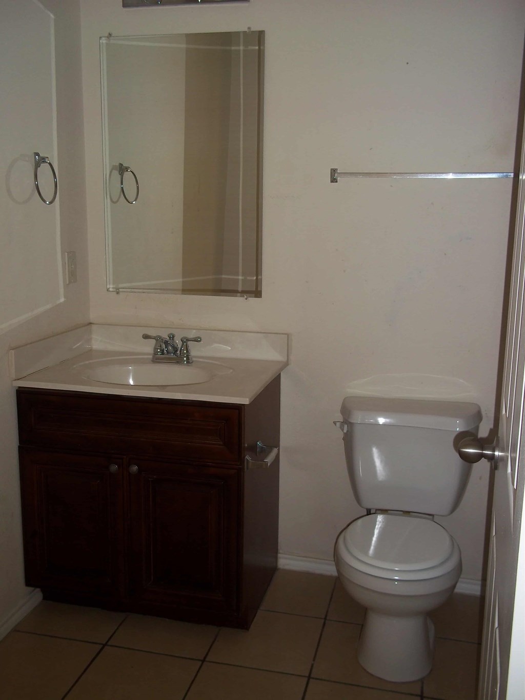 1507 Claremont Parkway 3 Beds Apartment for Rent - Photo Gallery 3